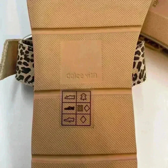 Dolce Vita leopard print size 8.5 mules with buckle accent - Picture 7 of 7